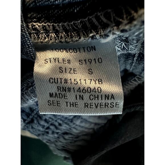 Signature 8 – Cropped Denim Long Sleeve Top – Small - Picture 3 of 5